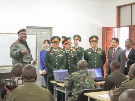 เวียดนามกับโมแซมบิกขยายความร่วมมือด้านการป้องกันประเทศ